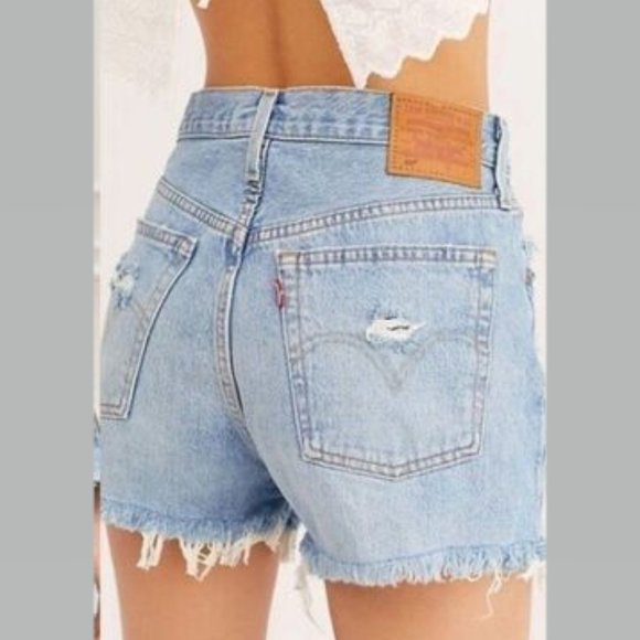 Levi’s 501 Premium Cut off Jean Shorts Fault Line Size 29 - Picture 2 of 9